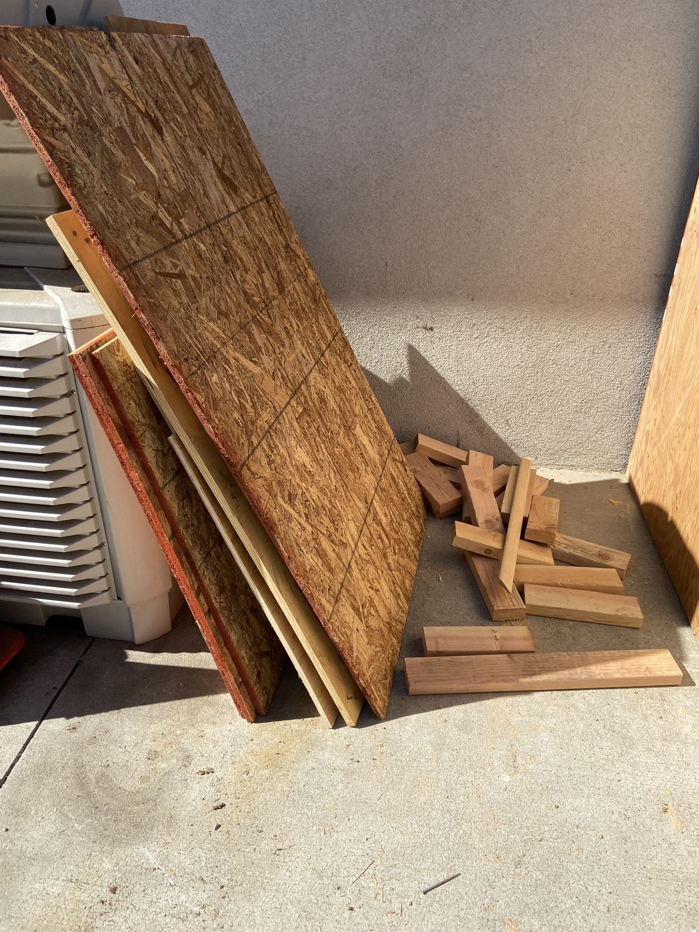 Free wood pieces