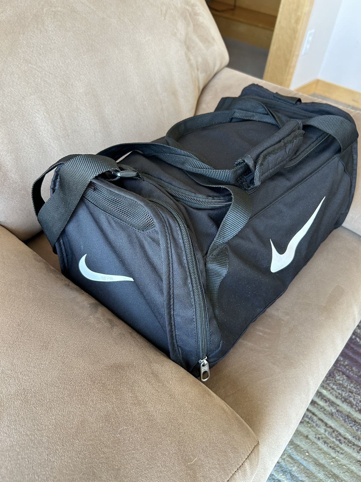 NIKE Duffel Bag