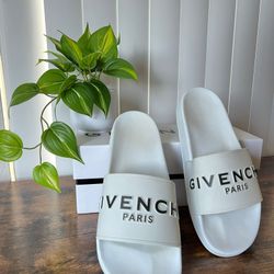 Givenchy Paris Slides Size 11