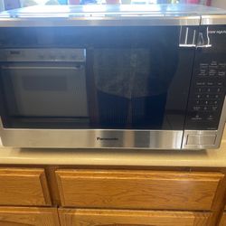 Panasonic 1100 W High Power Microwave