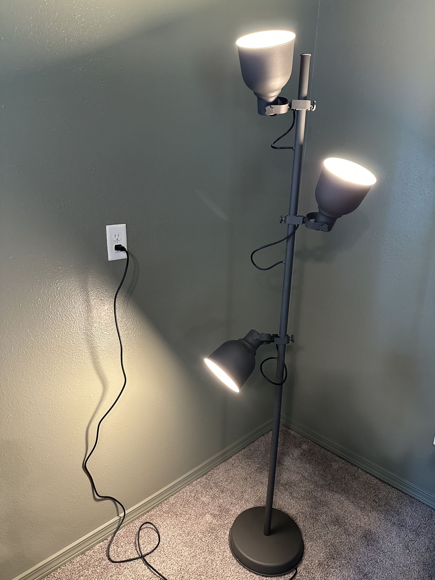 Floor lamp with 3-spotlights, dark gray