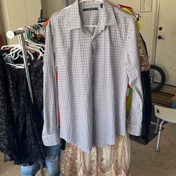 Perry Ellis Men’s Long Sleeve Dress Shirt Size Medium 