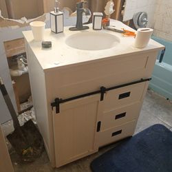 Bathroom vanity