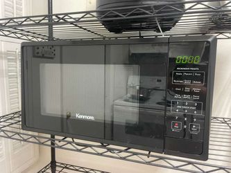 Microwave Oven – Like New Condition