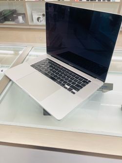MacBook Pro 2019 16gb ram 512gb ssd