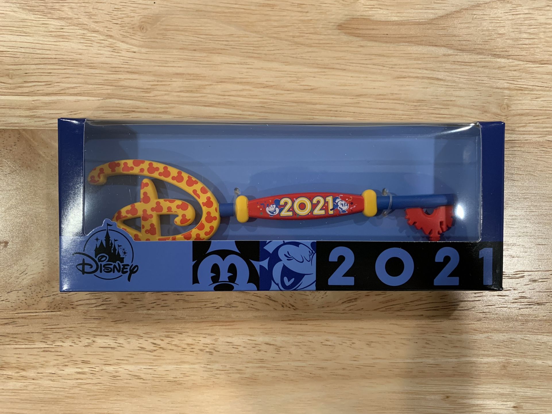 Disney Imagination Key - Mickey and Minnie Mouse 2021