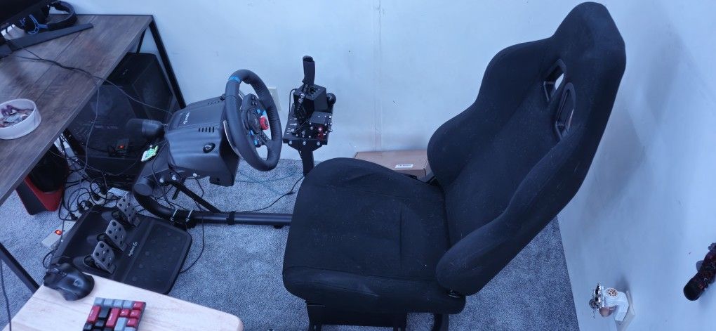 Racing Cockpit With Wheel Shifter And Handbrake