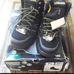 Hiker Boot 7.5 New 
