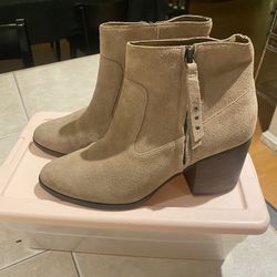 BP. Ankle Boots Size 8