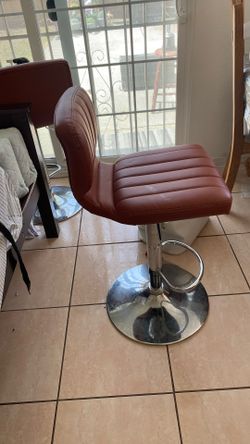 4 Bar Stools