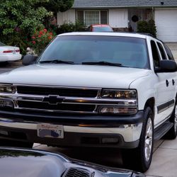 2004 Chevrolet Suburban