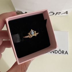 Brand New Disney Cinderella Carriage Ring Pandora 