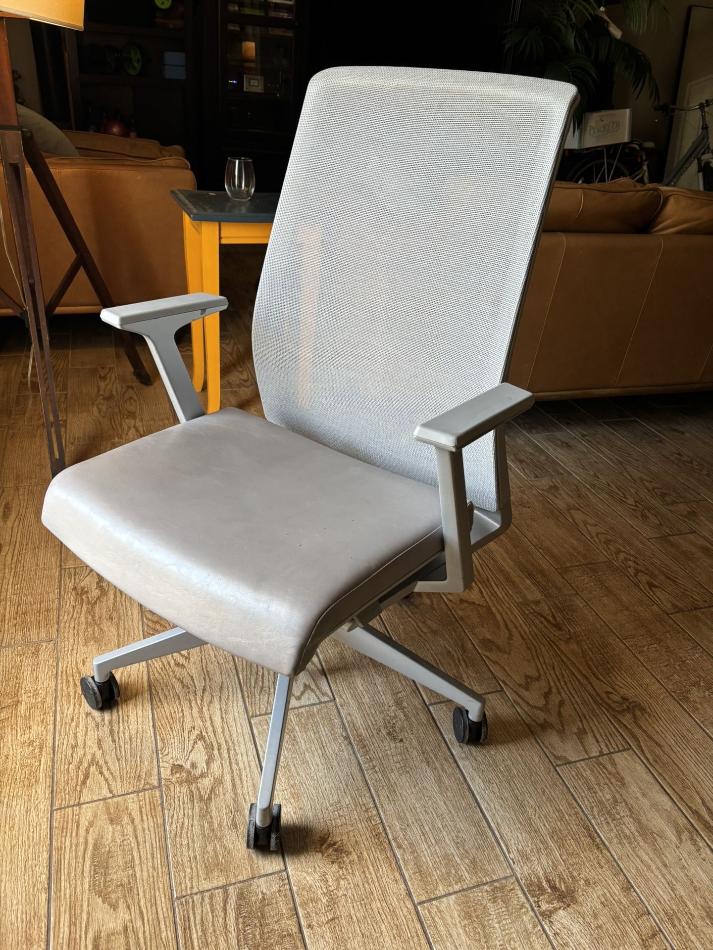 Haworth “VERY” Office Task Chair