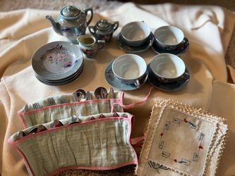 Antique Japanese tea set