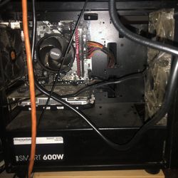 Low End Pc (runs good The Case Covers Are Missing)