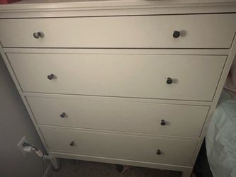 Dresser IKEA