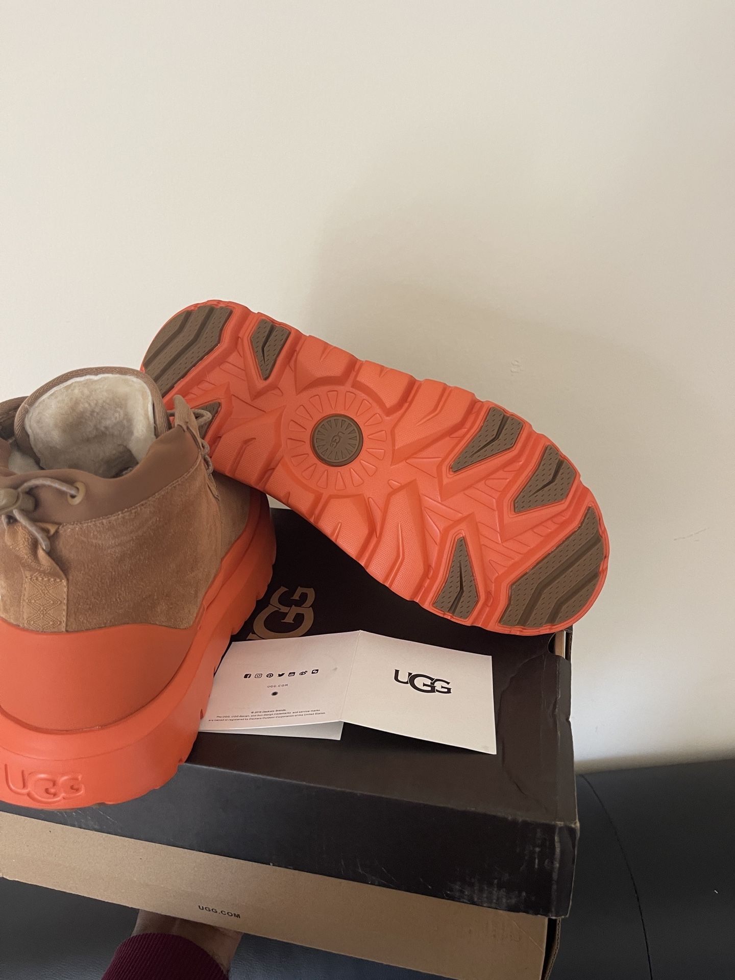UGG Size 9 L