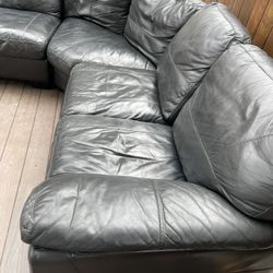 Black Leather Sectional Sofa 