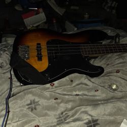 Fender Squier Infinity Jazz Base Gatrur