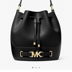 Michael Kors Bucket Bag 