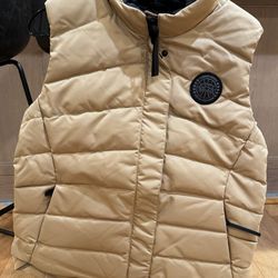 Canadian Goose down vest-new