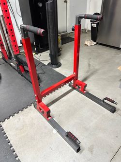 Dip and push up station