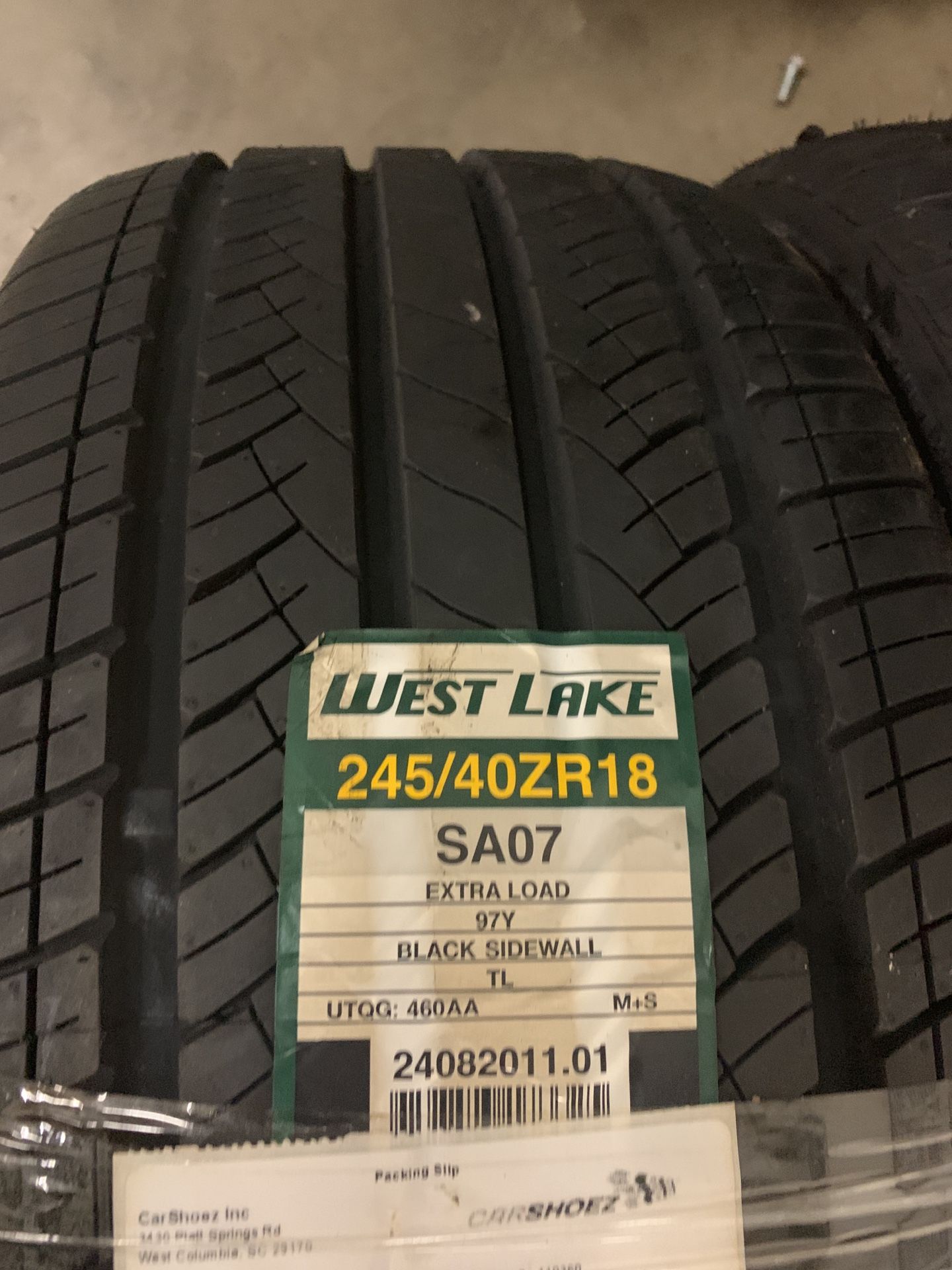 2 brand new tires both 300 / 245/40r18 and 235/40r18