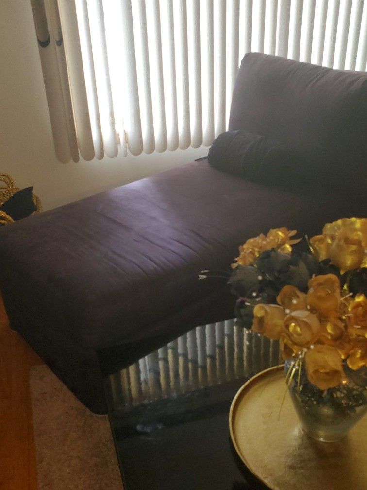 1 Chaise And 2 Ottomans Deep Purple