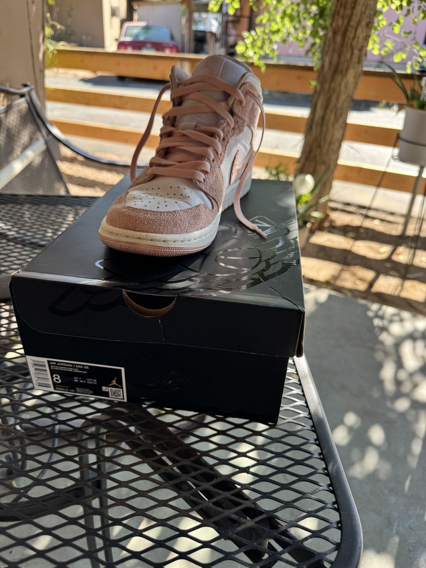 Air Jordan 1 Mid Se