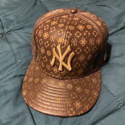 New Era New York Yankees 27 Time World Championship Fitted Hat for Sale in  Santa Teresa, NM - OfferUp