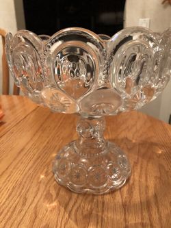 LE Smith Moon & Stars Footed Clear Glass Bowl