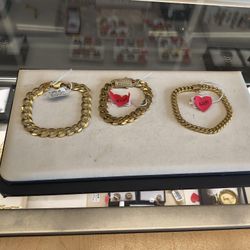 14k 10k Gold Bracelet Different Grams Different Prices Layaway Available 10%dwon If You Interested Please Make Sure You Ask For Maribel Thank You 