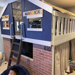 Over Size Bunk House Bed