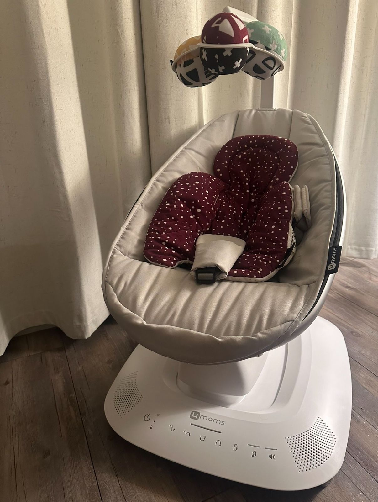 Newest 4Moms Baby Swing With Original insert