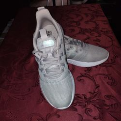 New Women's Adidas. 6