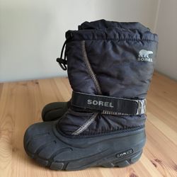 Sorel Kids' Flurry Snow Winter Boots Unisex Kids Boys Girls Size 3 Black 