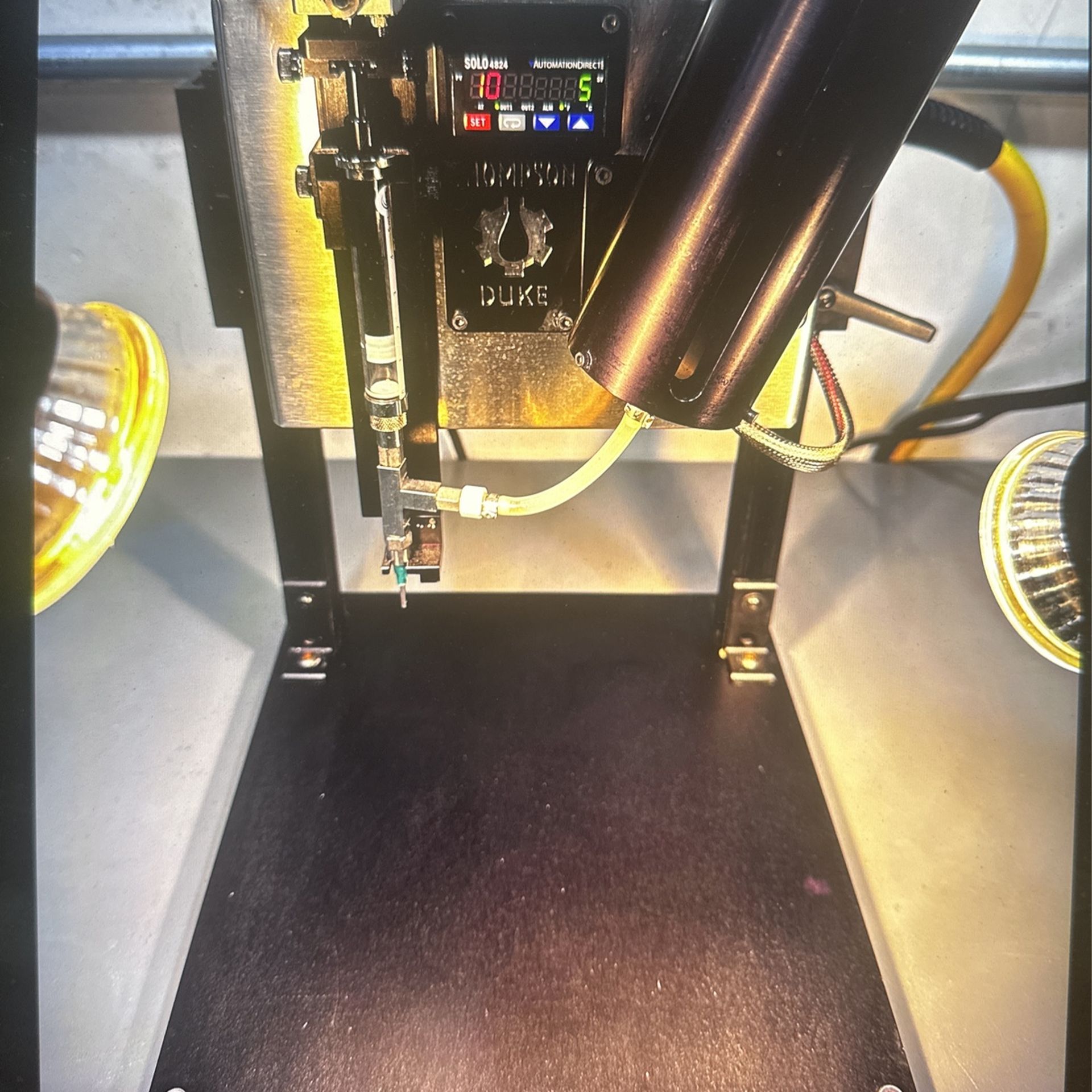 Thompson Duke - Oil Cartridge Filling Machine