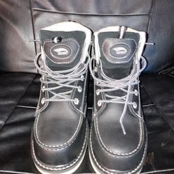 Avengers Womens 6’’ CT Moc Toe Waterproof Work Boot 