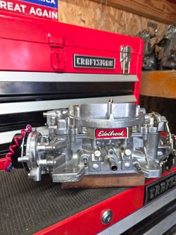 1407 Edelbrock Carb.