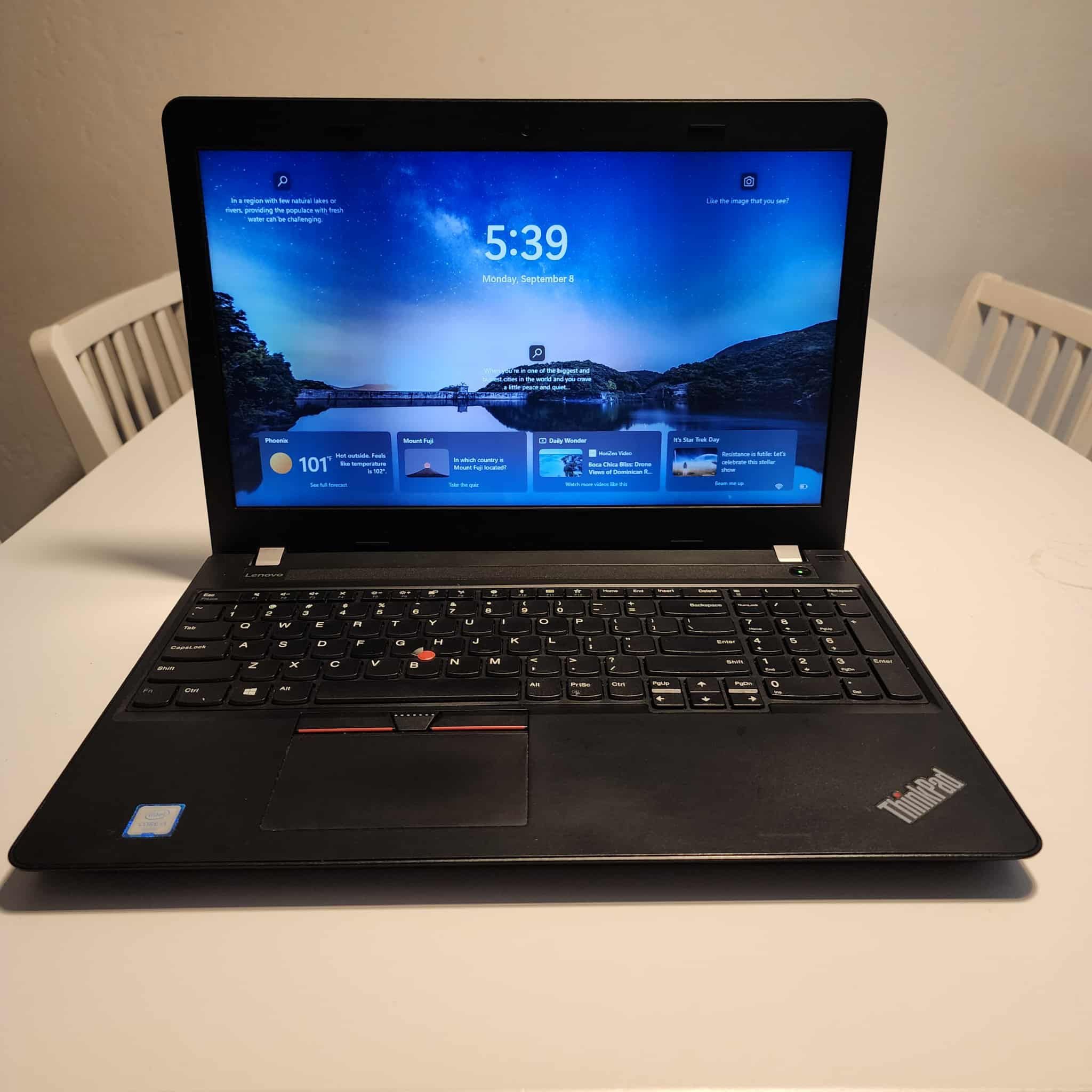 Lenovo ThinkPad E570 15.6" laptop Intel Core i3 - 6006U 120GB SSD 4GB RAM Windows 11 pro. Microsoft office installed. Nothing wrong. ** NO TRADES