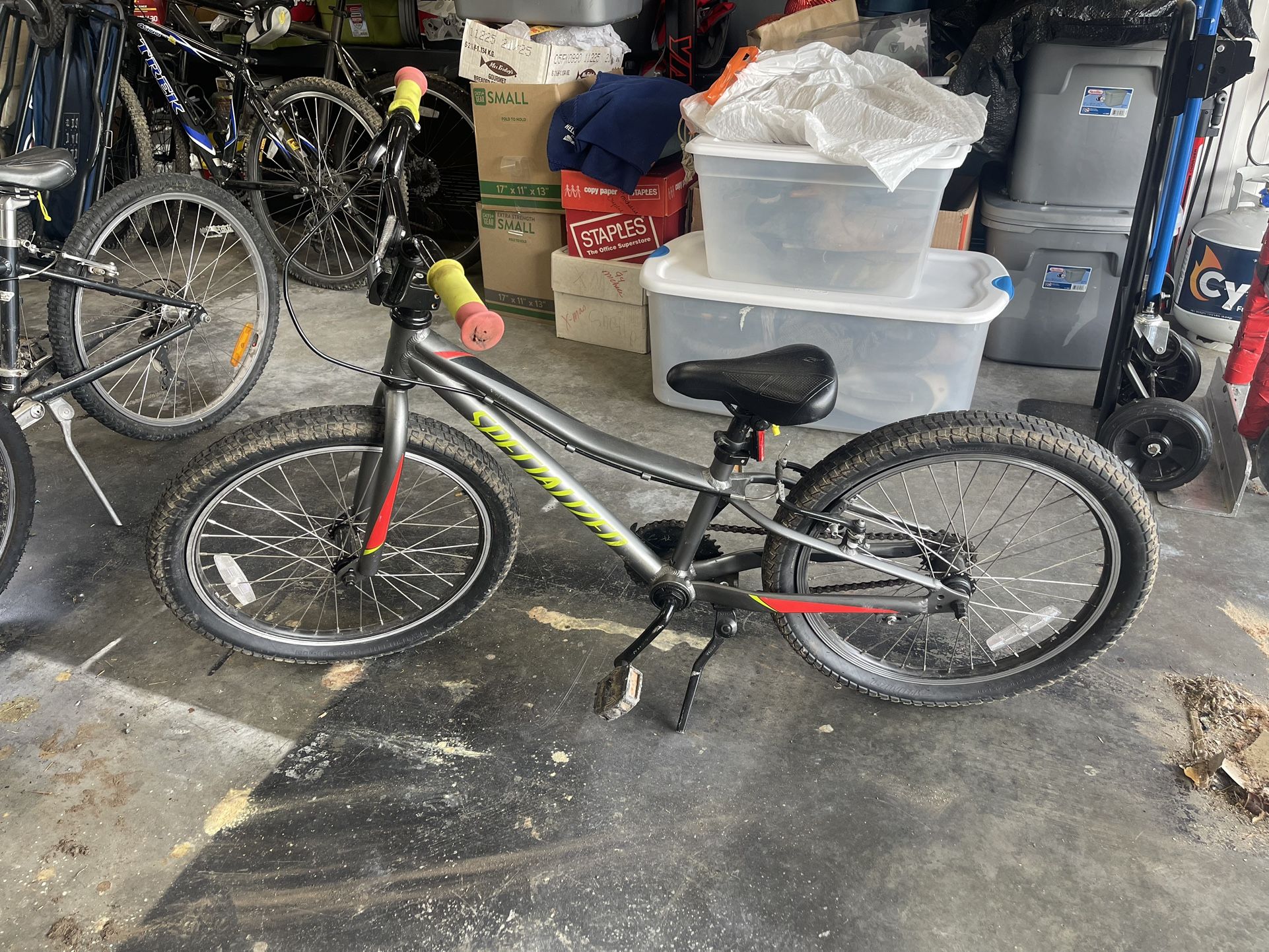 Specialized kids bike 18”