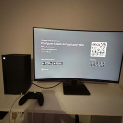 Curved Gaming Monitor