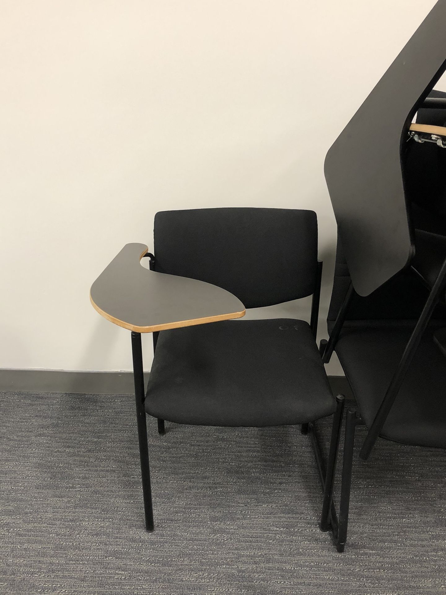 FREE 10 desk chair ready for pick up