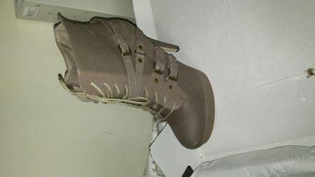 Woman boot Size 11