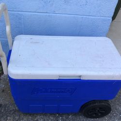 Coleman 50-Quart Rolling Cooler With Wheels And Pull Handle 