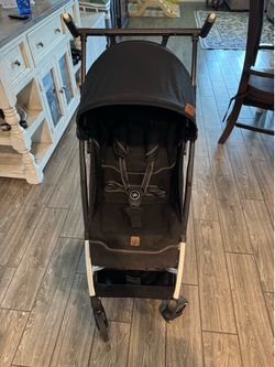 Travel stroller