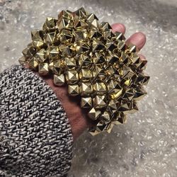 Gold stud jumbo bracelet