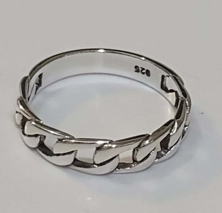 Sterling silver chain link ring. Size 10.