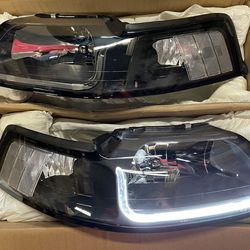 LA Zona Auto Parts 1999 to 2004 Ford Mustang Headlights Luces Micas Calaveras Faros Focos Luz Light