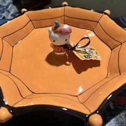 Hello Kitty Halloween Serving Bowl